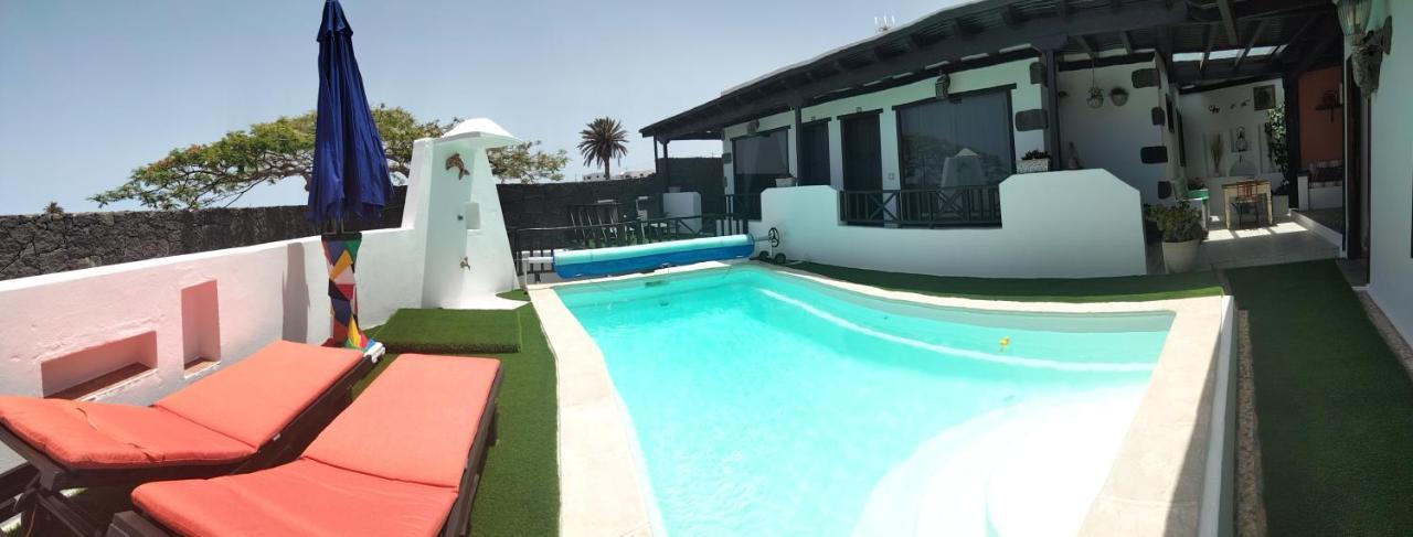 Apartment Aptos Con Piscina El Flamboyan 1 *