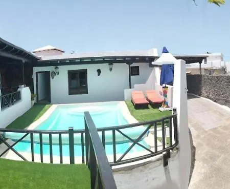 Aptos Con Piscina El Flamboyan 1 Teseguite Exterior photo