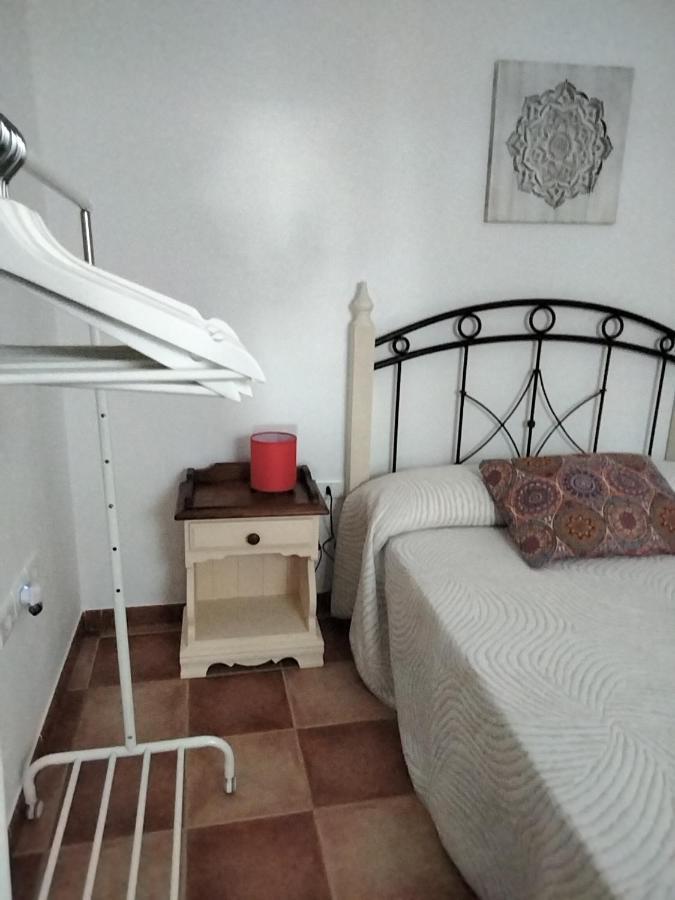 Apartment Aptos Con Piscina El Flamboyan 1 *